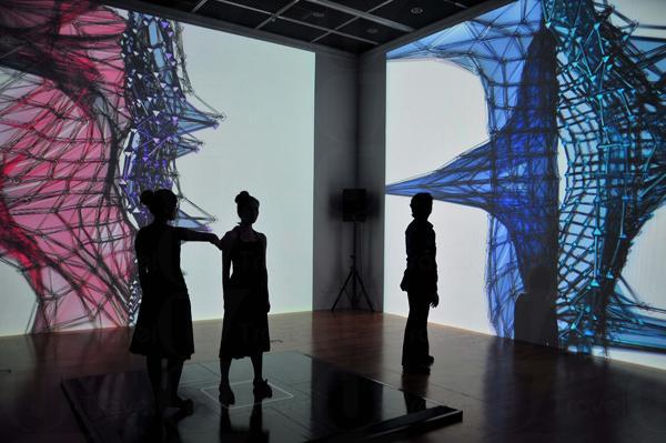 意大利藝術家 Sonia Cillari《如果你靠近我一點》展品。(相片來源:台北數位藝術節) 到台北看裝置藝術 第三屆台北數位藝術節